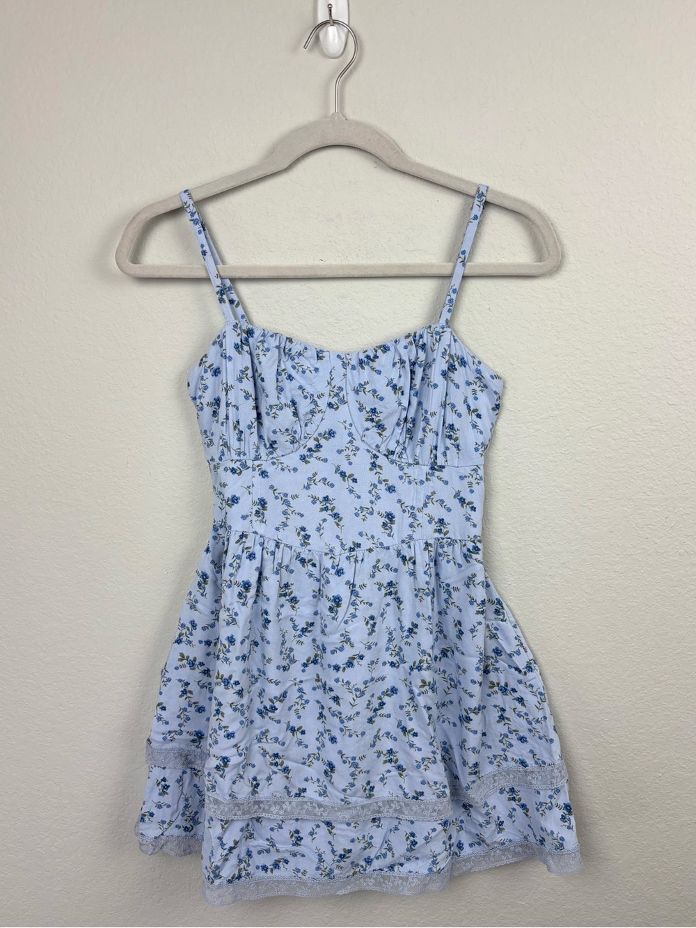 Hollister Blue Floral Lace Tiered Mini Dress Cottagecore Romantic Coquette S